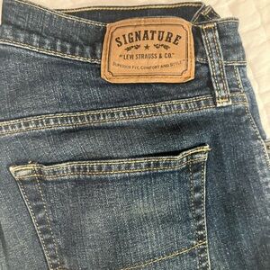 Signature by Levi Strauss Men's Denim Jeans